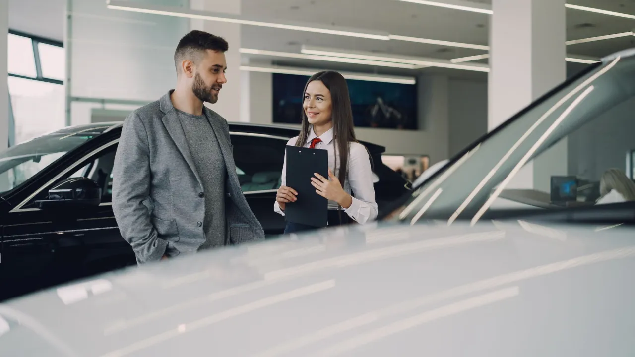 Discussing a bad credit car loan at an Edmonton dealership